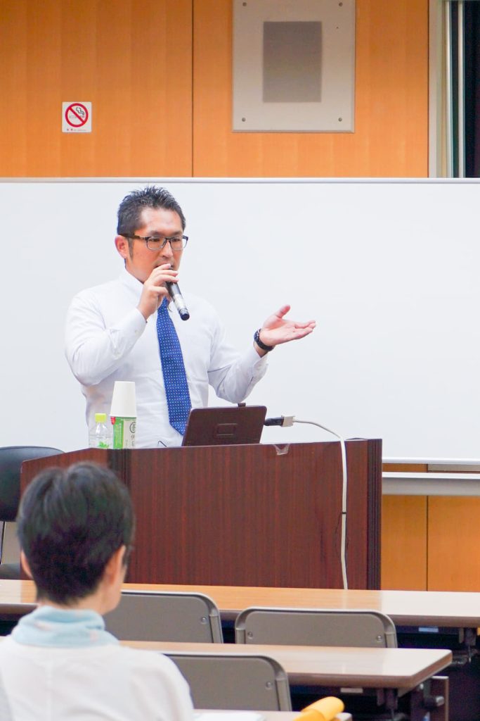画像:目黒区社会福祉士会の勉強会にて登壇