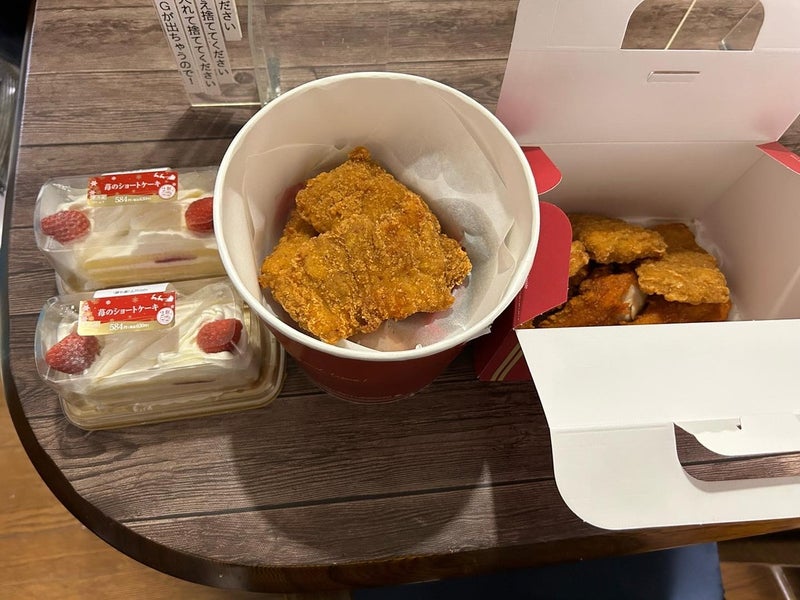画像:チキンパーティー&クリスマス寄付